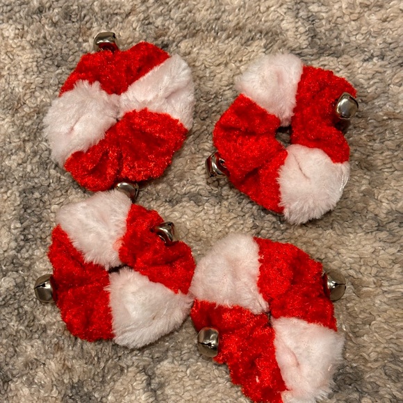 Small Pet Christmas collar scarf Red and White w/matching ankle rings with bells - Picture 4 of 10